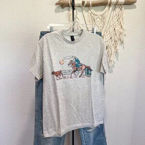 Western Rodeo Graphic T Shirt Cowboy Lassoing Calf Size M